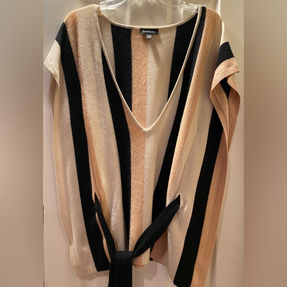 BeBe 100% Cashmere sweater top size Xsmall
